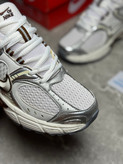 کتونی مردانه رانینگ Nike V5 RNR رنگ موکا