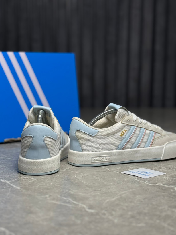 کفش زنانه ونس Adidas Nora رنگ سفید آبی صورتی