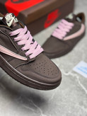 کفش زنانه نایک جردن Travis Scott mocha pinkرنگ قهوه ای صورتی